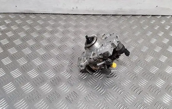 Toyota Yaris Fuel injection high pressure pump 0445010258 221000w010