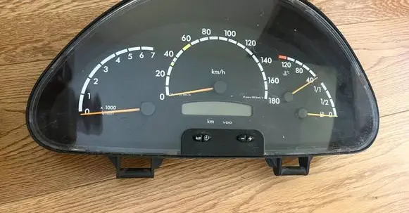 Mercedes-Benz Sprinter W901 W902 W903 W904 Speedometer (instrument cluster) A0014468521