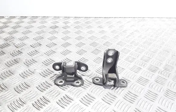 Toyota Auris E180 Front door hinge set 