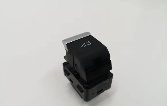 Audi A4 S4 B9 Tailgate/trunk/boot open switch 4M0959831A