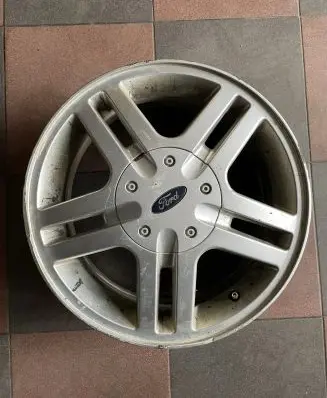 Ford Focus R15 alloy rim 98ABDA