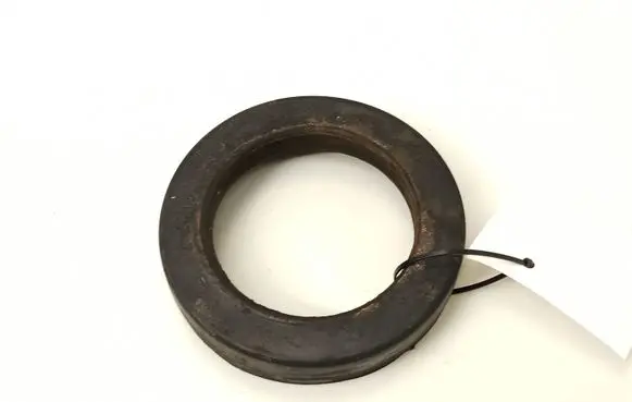 Mercedes-Benz S W126 Rear coil spring rubber mount 1153252444