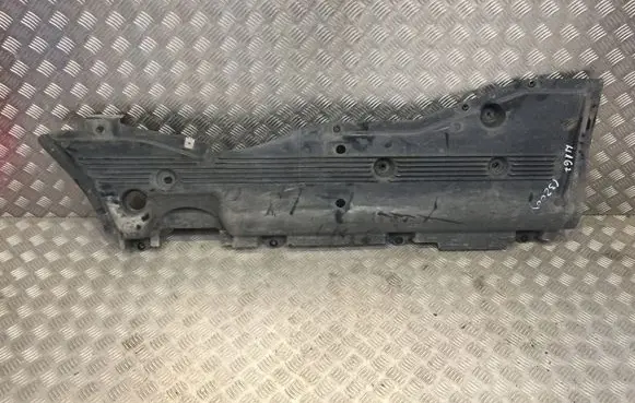Mercedes-Benz GLE W167 Engine splash shield/under tray A1676803200