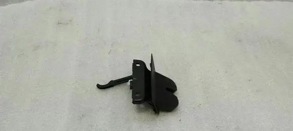 Audi A3 S3 8P Tailgate/trunk/boot lock/catch/latch 8P3827520A