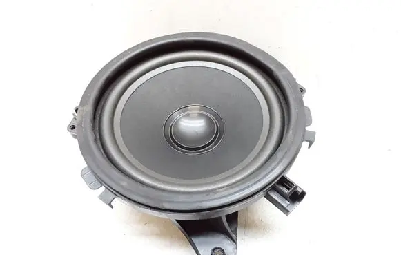Volvo XC90 Front door speaker 8633109