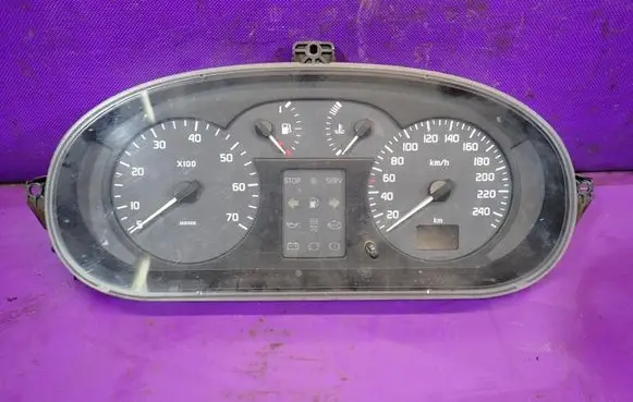 Renault Scenic I Speedometer (instrument cluster) 