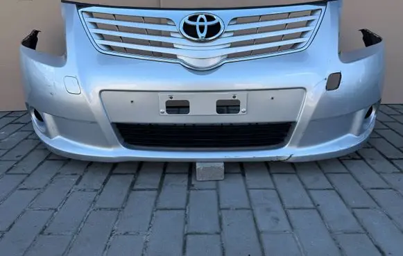 Toyota Avensis T270 Front bumper 5211905190 5211905200