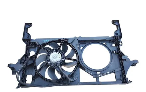 Renault Master II Radiator cooling fan shroud