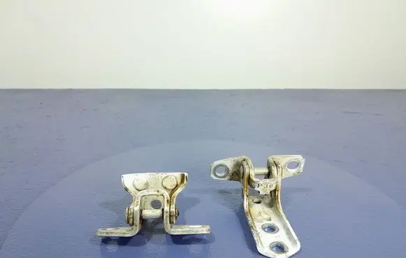 Front door hinge set