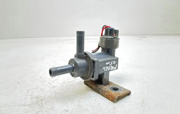 Toyota Prius (XW20) Turbo solenoid valve 9091012259 1562002770