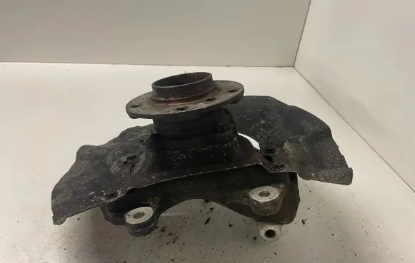 BMW 5 E60 E61 Front wheel hub 6760953
