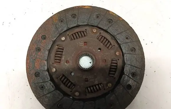 Volkswagen II LT Clutch pressure plate 062141031f