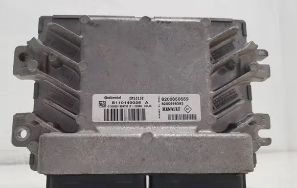 Dacia Sandero Engine control unit/module 8200856659 8200598393 S110140025
