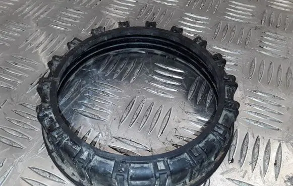 Mitsubishi Pajero In tank fuel pump screw locking ring/nut MR271375