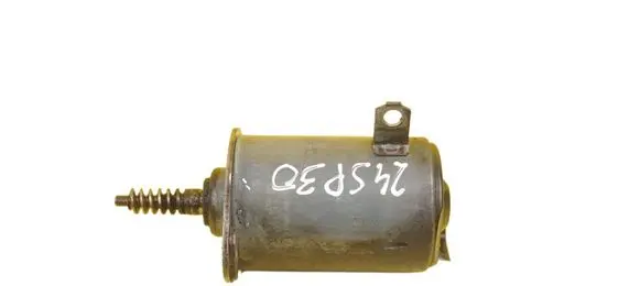 BMW 5 E60 E61 Camshaft holder 7518204 N52B30A