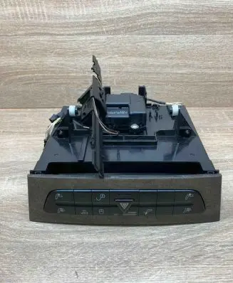 Mercedes-Benz E W211 Hazard light switch A2116800552 Used