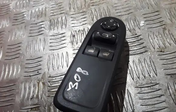 Peugeot 308 Electric window control switch 96565186
