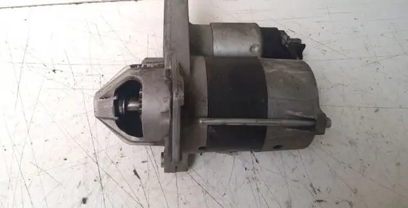 Renault Megane III Starter motor 233007970R