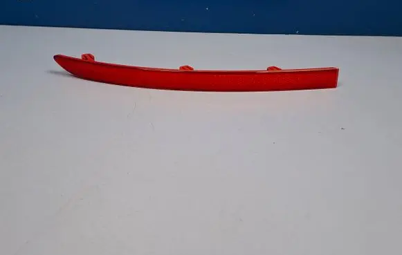 Rear tail light reflector