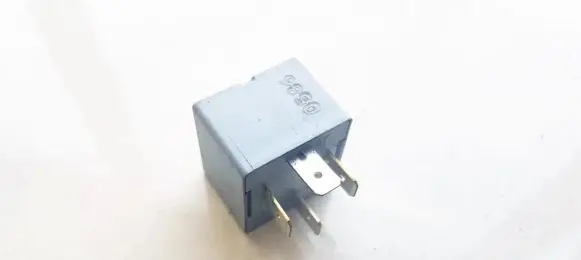 Volkswagen Golf IV Other relay 141951253B 20240072