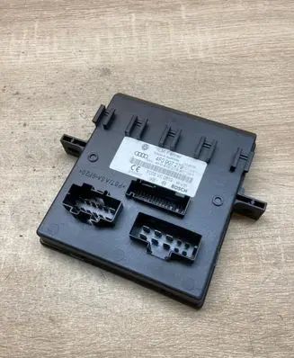 Audi A6 S6 C6 4F Comfort/convenience module 4F0907279 4F0910279K