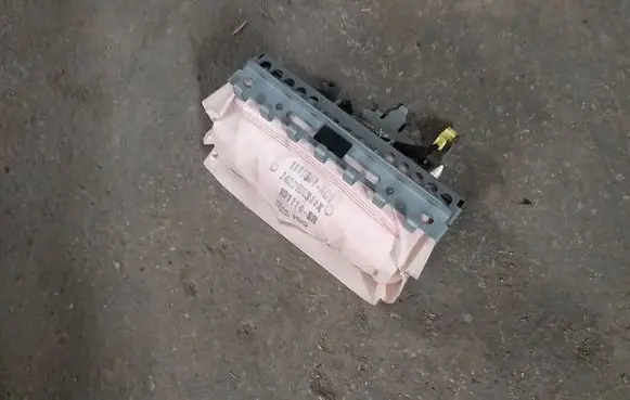 Nissan Note (E12) Side airbag 2427H1311X