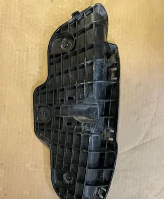 Ford Kuga II Headlight/headlamp mounting bracket GV4117E841AB