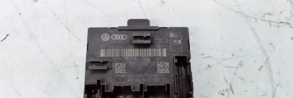 Audi A5 8T 8F Door control unit/module 8T0959793J