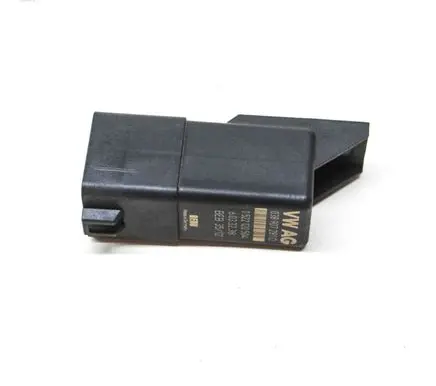 Volkswagen Scirocco Glow plug pre-heat relay 0522120504 038907281D