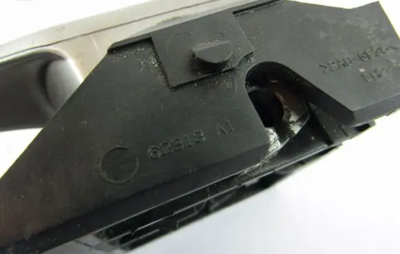 Toyota Auris 150 Front door interior handle 62318
