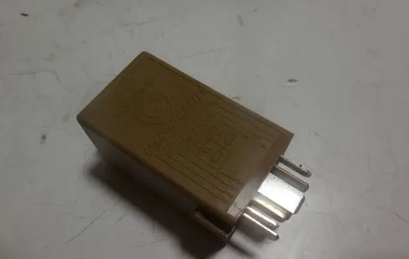 BMW X3 E83 Other relay 8384505