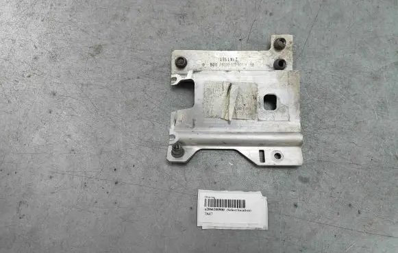Mercedes-Benz C W206 Radiator mount bracket a2066200900