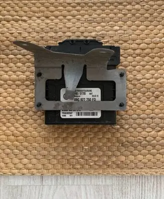 Volkswagen Tiguan Gearbox control unit/module 09G927750FD PHSA003947 H90S1705