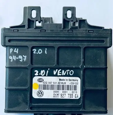 Volkswagen PASSAT B4 Gearbox control unit/module 01M927733EA