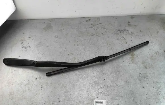 BMW 5 F10 F11 Front wiper blade arm 61617182459 7182459