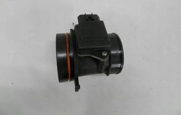 Ford Mondeo MK II Mass air flow meter 97BP12B579AA