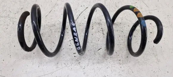 Volkswagen Golf VI Front coil spring
