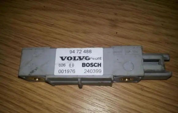 Volvo S80 Airbag deployment crash/impact sensor 9472488 240399