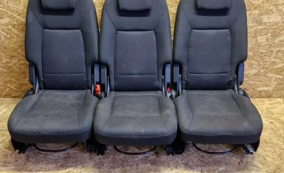 Ford Galaxy Second row seats 