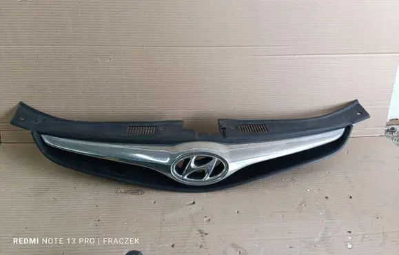 Hyundai i30 Front bumper upper radiator grill 86351-2R500