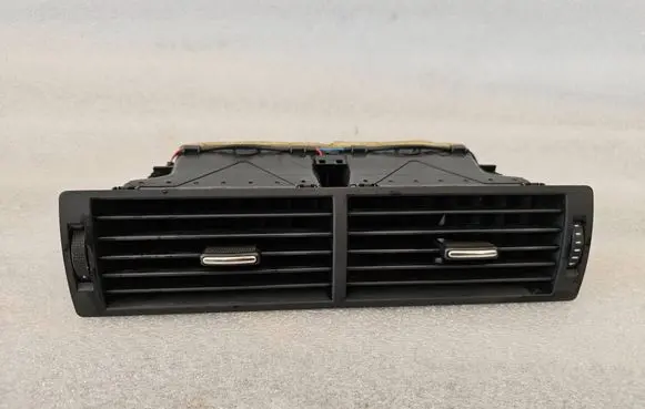 Audi A4 S4 B6 8E 8H Dash center air vent grill 8E0820951H