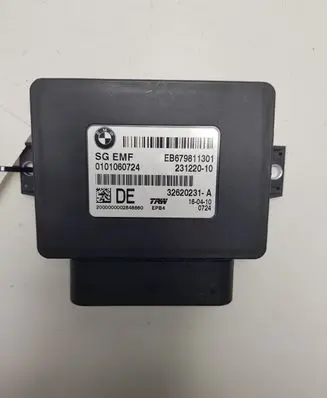BMW 5 F10 F11 Hand brake control module 679811301 23122010 32620231A