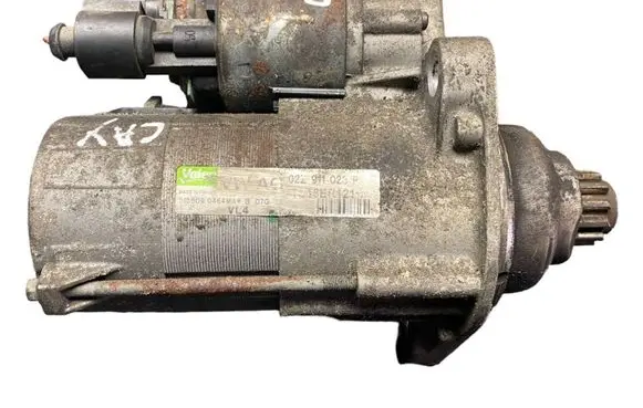 Volkswagen Golf VI Starter motor 02Z911023P