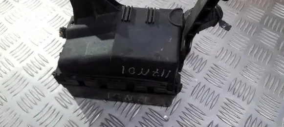 Nissan Almera Tino Fuse box set