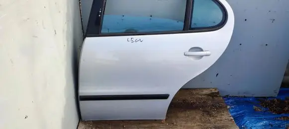 Seat Leon (1M) Rear door 1240622