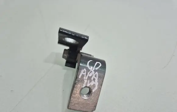 Alfa Romeo Stelvio Rear door lower hinge 