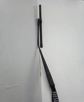 Volvo V50 Front wiper blade arm 8620201
