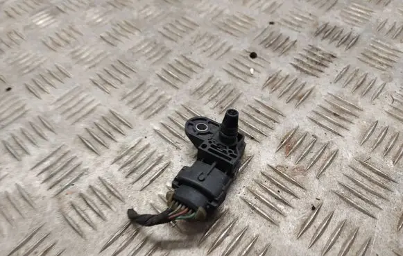 Opel Insignia A Air pressure sensor 0281006077