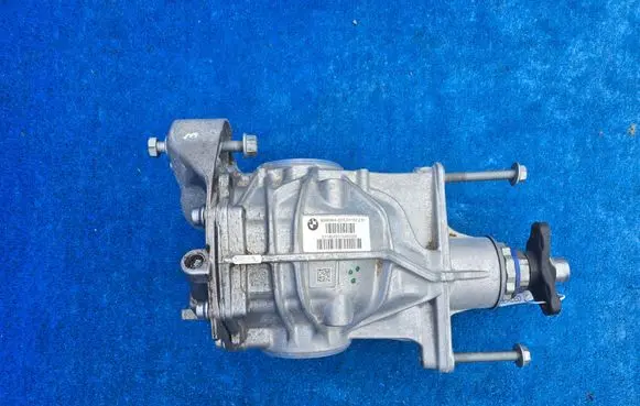 BMW 3 G20 G21 Rear differential 8698994