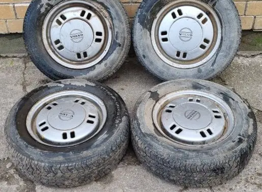 Volvo 340 - 360 R13 steel rim 207816